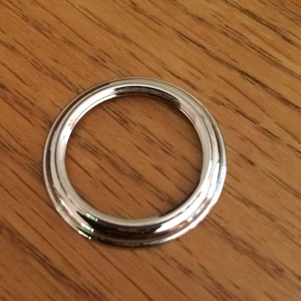 Gucci silver watch bezel - NEW!